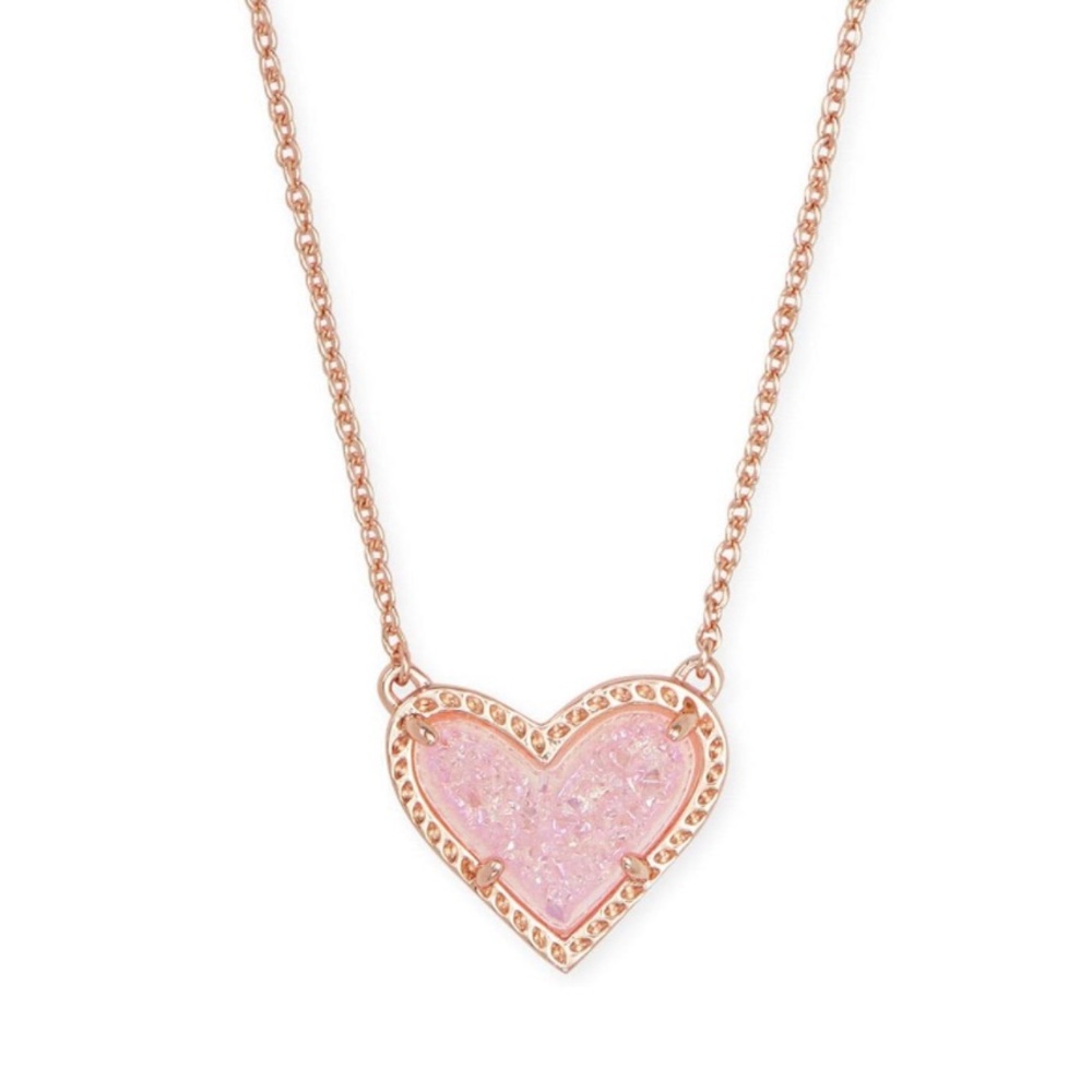 NWT 💖 Kendra Scott Ari Heart Rose Gold Pendant Necklace in Light Pink Drusy